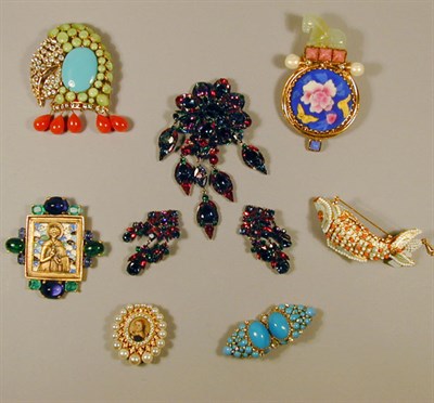 Lot 427 - Group of Jewelry Comprising an Oriental...