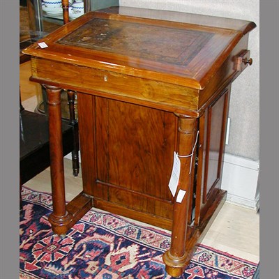 Lot 359 - Victorian Leather Inset Mahogany and Walnut...