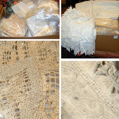 Lot 295 - Miscellaneous Group of Linens