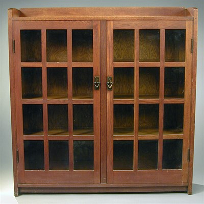 Lot 114 - Gustav Stickley Oak Bookcase The rectangular...