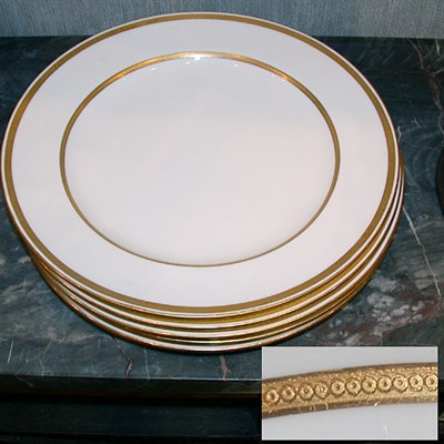 Lot 560 - Set of Twelve Mintons Gilt Decorated Porcelain...