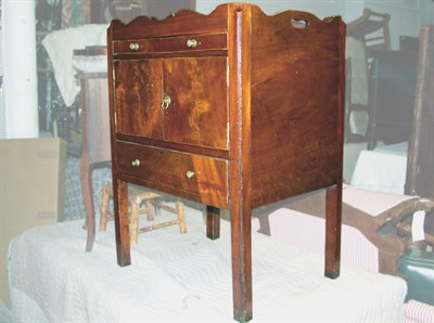 Lot 525 - George III Mahogany Pot Cupboard