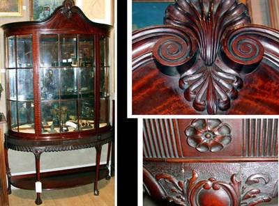 Lot 261 - George III Style Mahogany Vitrine
