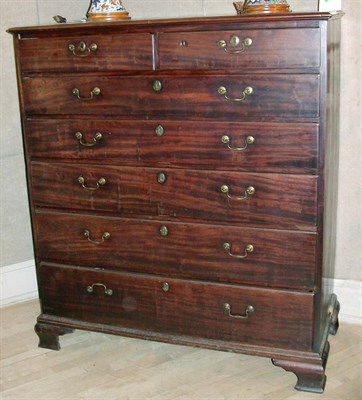 Lot 326 - George III Mahogany Chest of Drawers