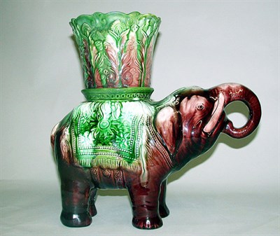 Lot 468 - Majolica Cachepot The foliate decorated bowl...