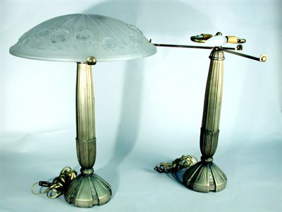 Lot 257 - Art Deco Degue Molded Glass and Metal Lamp The...
