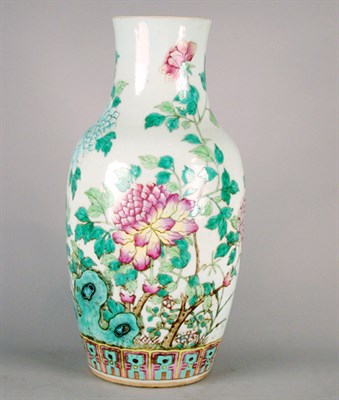 Lot 181 - Chinese Famille Rose Porcelain Vase 19th...