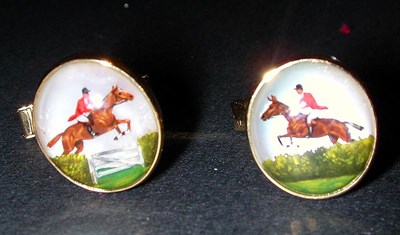 Lot 447 - Pair of English Crystal Cufflinks The 14 kt....
