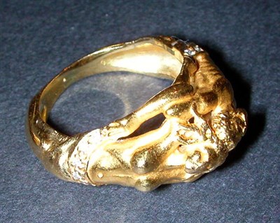 Lot 71 - Gold Figural Ring 18 kt. yellow gold, designed...