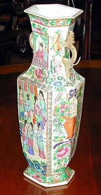 Lot 303 - Chinese Export Rose Medallion Porcelain Vase