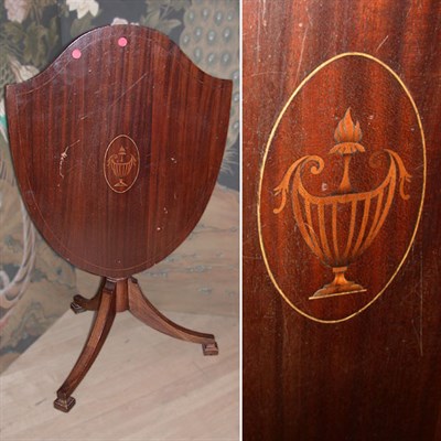 Lot 412 - An Edwardian shield-shaped table together with...