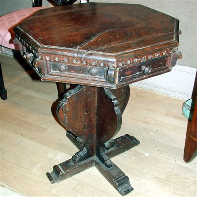 Lot 674 - Continental Baroque Style Walnut Side Table