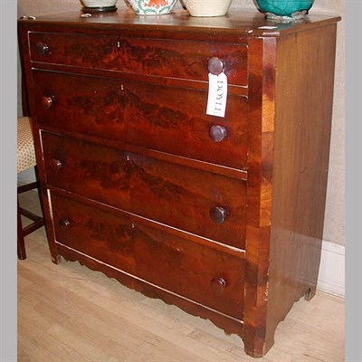 Lot 512 - Victorian Mahogany Chest of Drawers