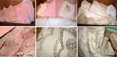 Lot 328 - Miscellaneous Group of Linens