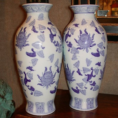 Lot 668 - Pair of Blue and White Porcelain Vases