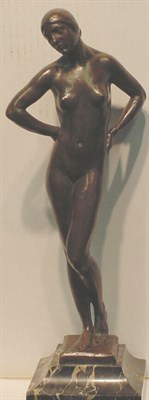 Lot 96 - Max Kalish Polish/American, 1891-1945 STANDING...
