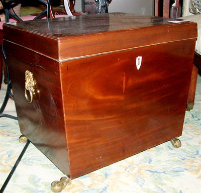 Lot 198 - George III Mahogany Cellarette