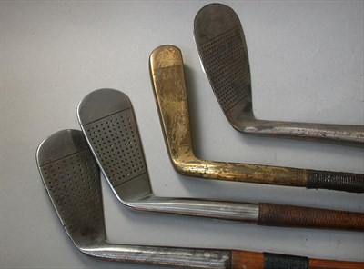 Lot 465 - A Butchart-Nicholls BTN mashie with hexagonal...