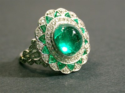 Lot 432 - Emerald and Diamond Ring Platinum, set to the...