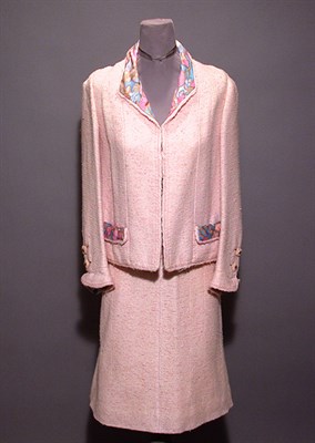 Lot 77 - Chanel Powder Pink Wool Suit French, 1960s The...
