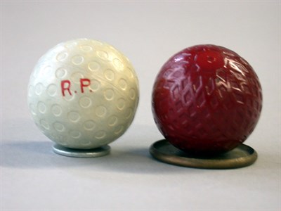 Lot 172 - A crimson diamond sunburst; and an Arch...