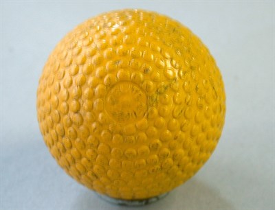 Lot 235 - An Excelite 27 1/2 yellow bramble, (1/2" polar...