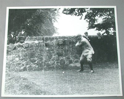 Lot 318 - HISTORIC VERY EARLY GOLF FILM. HARRY VARDON...