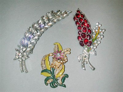 Lot 450 - Three Flower Pins 1940s The first a long fern...
