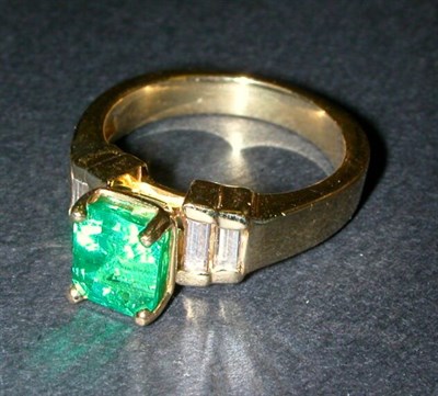 Lot 374 - Emerald and Diamond Ring 14 kt. yellow gold,...