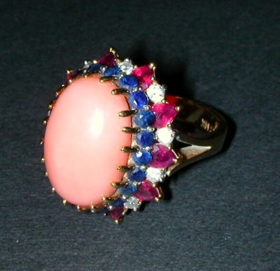 Lot 311 - Coral and Multicolored Stone Ring 14 kt....