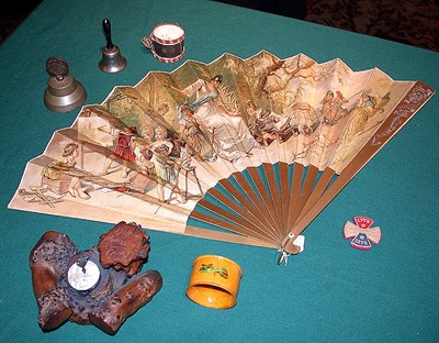 Lot 287 - WORLD'S FAIRS. Group of souvenirs comprising a...