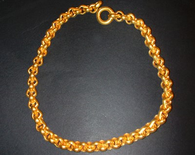 Lot 381 - Heavy Link Chain 19 kt. yellow gold, having no...