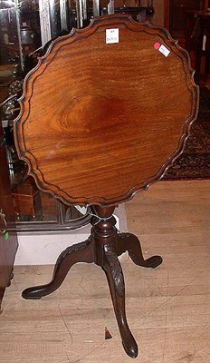Lot 463 - Georgian Style Mahogany Tilt-Top Piecrust Table