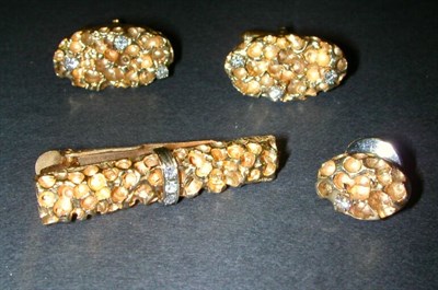 Lot 196 - Group of Gentleman's Jewelry 14 kt. yellow...