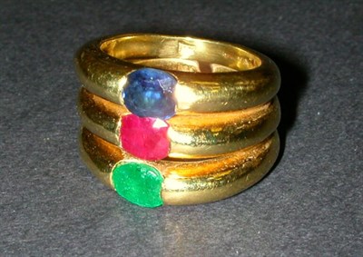 Lot 327 - Three Stone Ring 18 kt. yellow gold, designed...