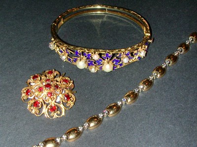 Lot 253 - Group of Assorted Gold Jewelry 14 kt. yellow...