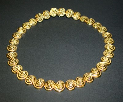 Lot 417 - Gold Necklace 18 kt. yellow gold, designed as...