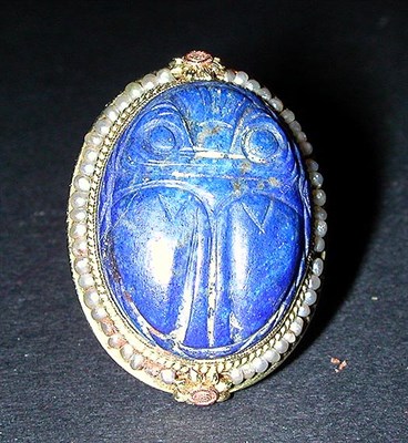 Lot 138 - Antique Style Lapis Lazuli Scarab Ring The 14...