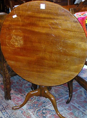 Lot 266 - Georgian Style Mahogany Tilt-Top Table
