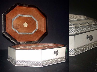 Lot 632 - Anglo-Indian Ivory Box Early 19th century The...