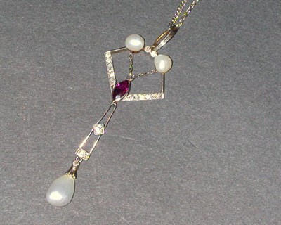 Lot 349 - Antique Freshwater Pearl and Diamond Lavelier...