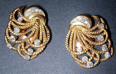 Lot 318 - Pair of Gold and Diamond Earclips 14 kt....