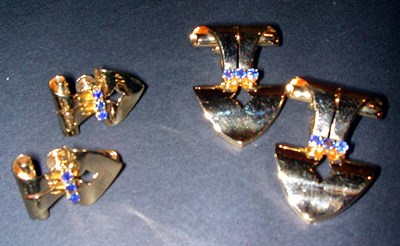 Lot 341 - Suite of Retro Jewelry 14 kt. yellow gold,...