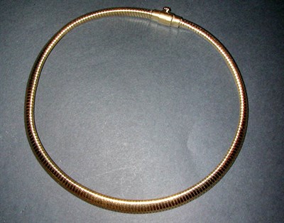 Lot 263 - Gold Snake Chain Necklace 18 kt. yellow gold,...