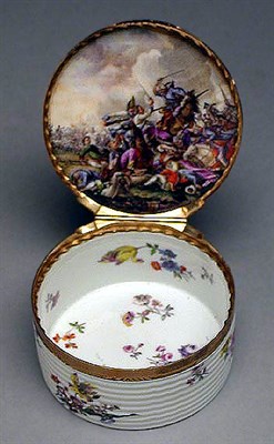 Lot 508 - Meissen Gold Mounted Porcelain Snuff Box Circa...