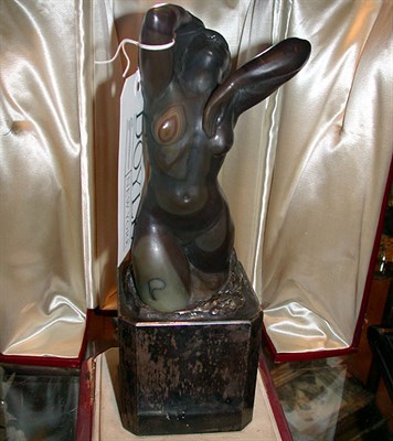 Lot 347 - Art Deco Agate Figure of a Female Nude Raised...