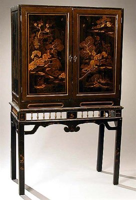 Lot 444 - Chinese Export Gilt Decorated Black Lacquered...