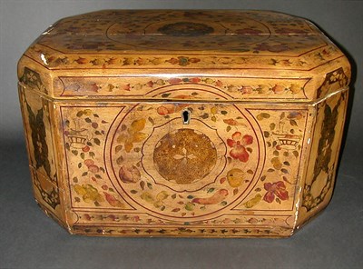 Lot 414 - Chinese Decorated Lacquered Box The octagonal...