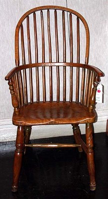 Lot 173 - Assembled Set of Five Elm Windsor Armchairs