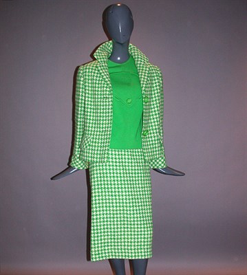 Lot 538 - Balmain Green and White Houndstooth...